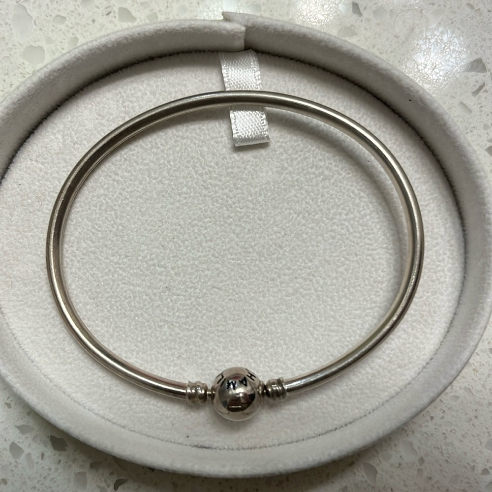 Chamilia Silver Charm Bracelet bangle